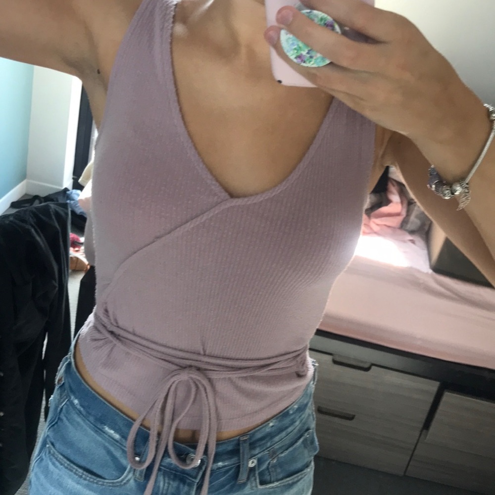 3x$15 American Eagle Tie Around Crop Top
